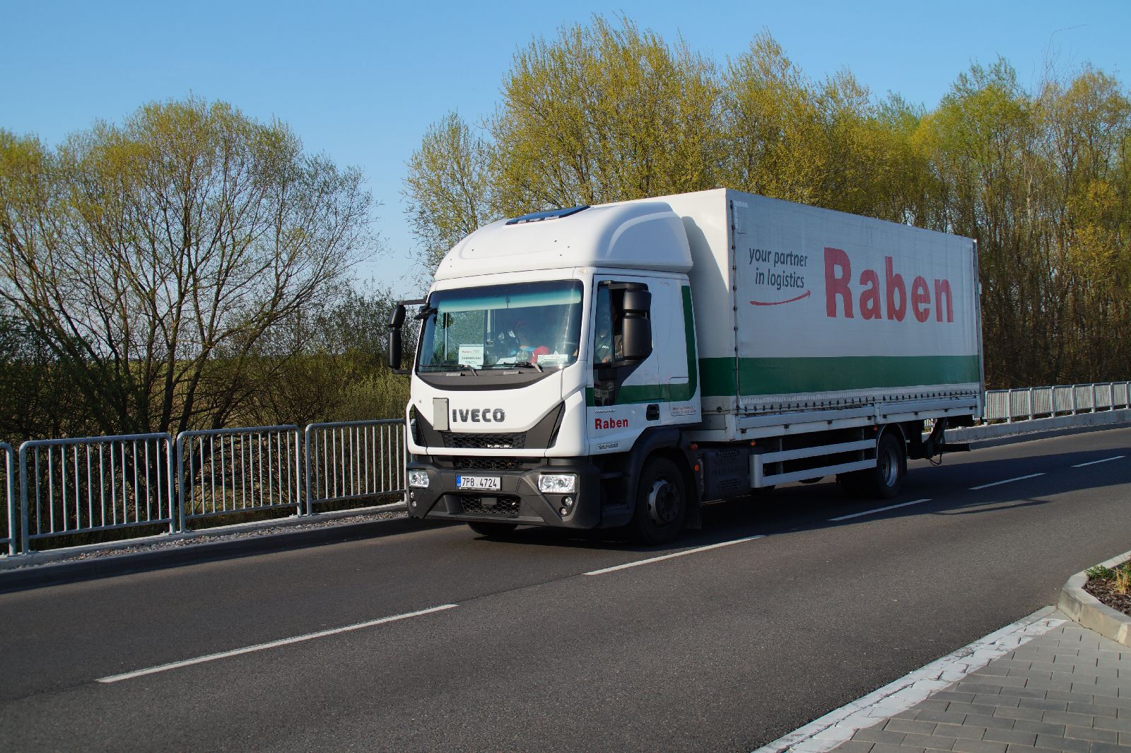 Raben Logistics Czech - hlavní přepravní partner Sbírky potravin
